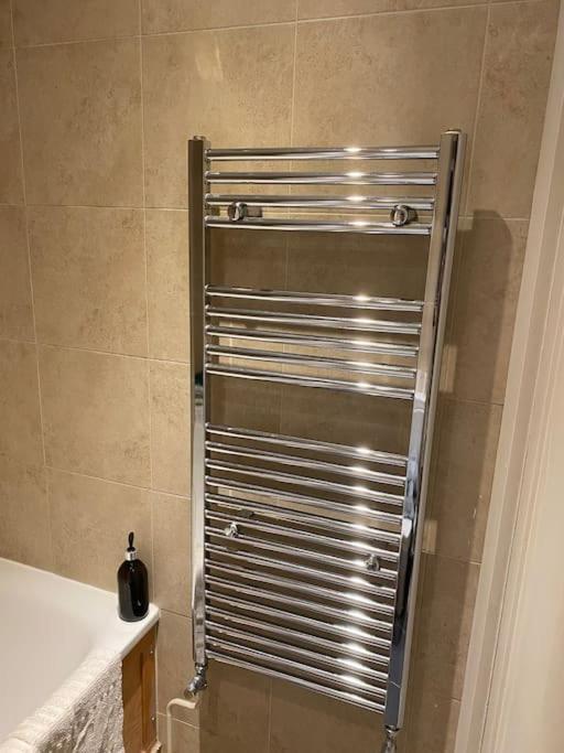 Apartamento Gorgeous Hammersmith Home. Sleeps 6. Tube 5 Mins! *