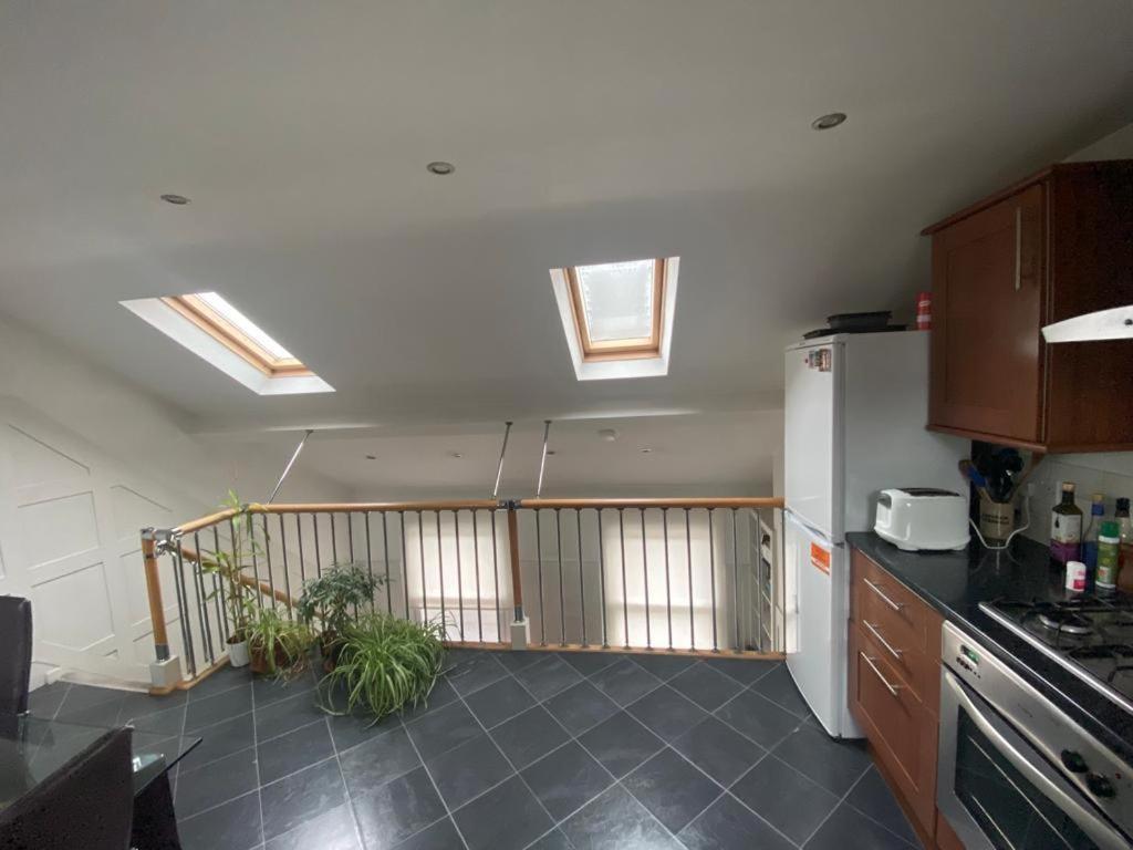 Gorgeous Hammersmith Home. Sleeps 6. Tube 5 Mins! Apartamento *